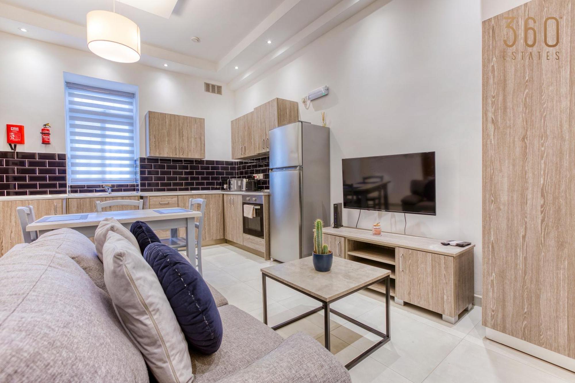 Lovely Maisonette Located In By 360 Estates * Gzira